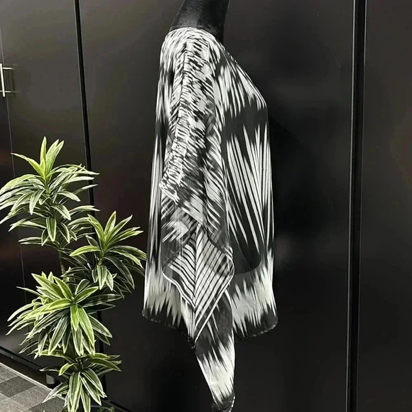 Chico’s Poncho Coverup,vertical stripe,round neck,sheer,lightweight,multi wear - Picture 5 of 7